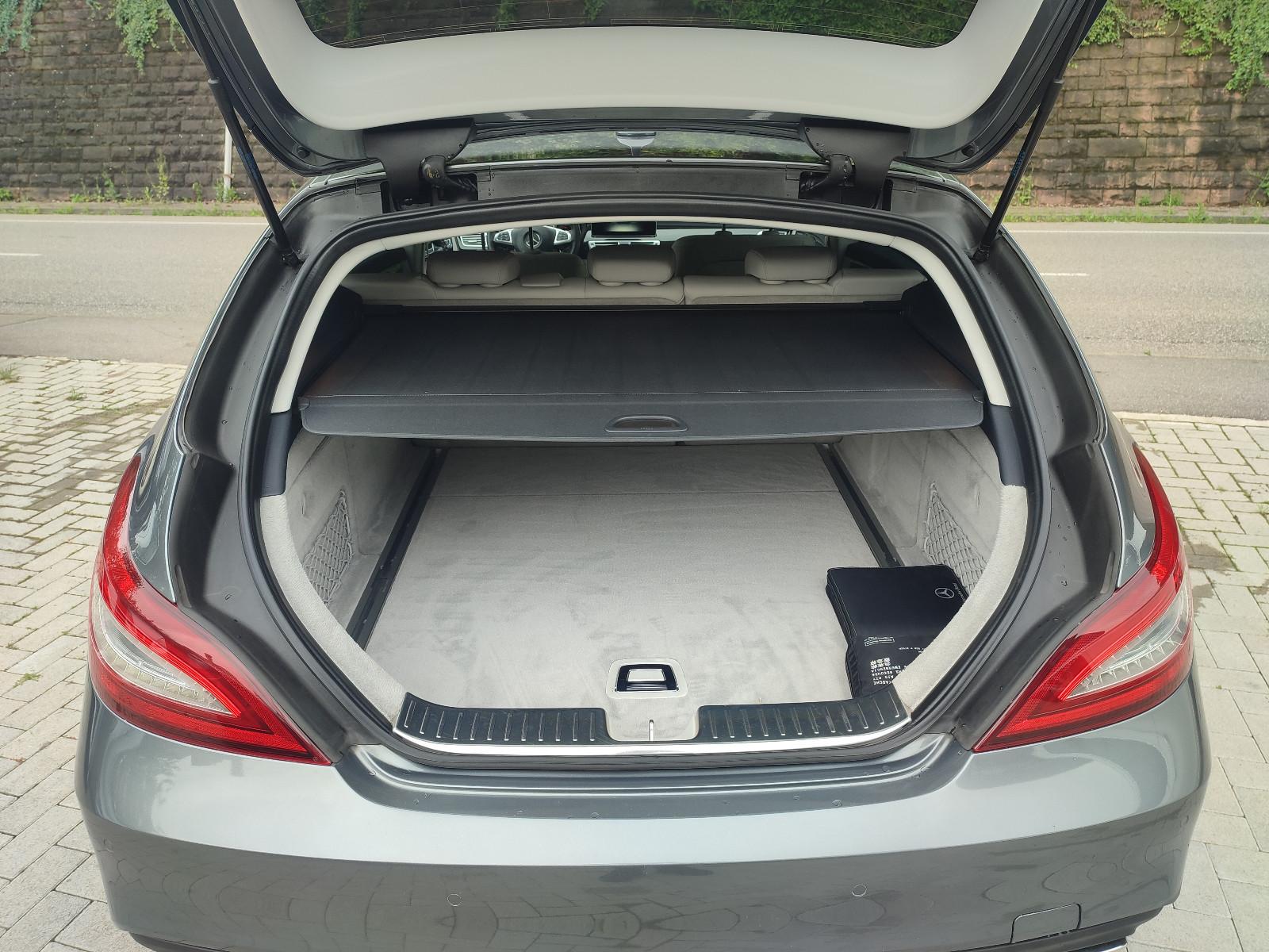 Mercedes-Benz CLS 500 Shooting Brake BlueEfficiency 4Matic AMG