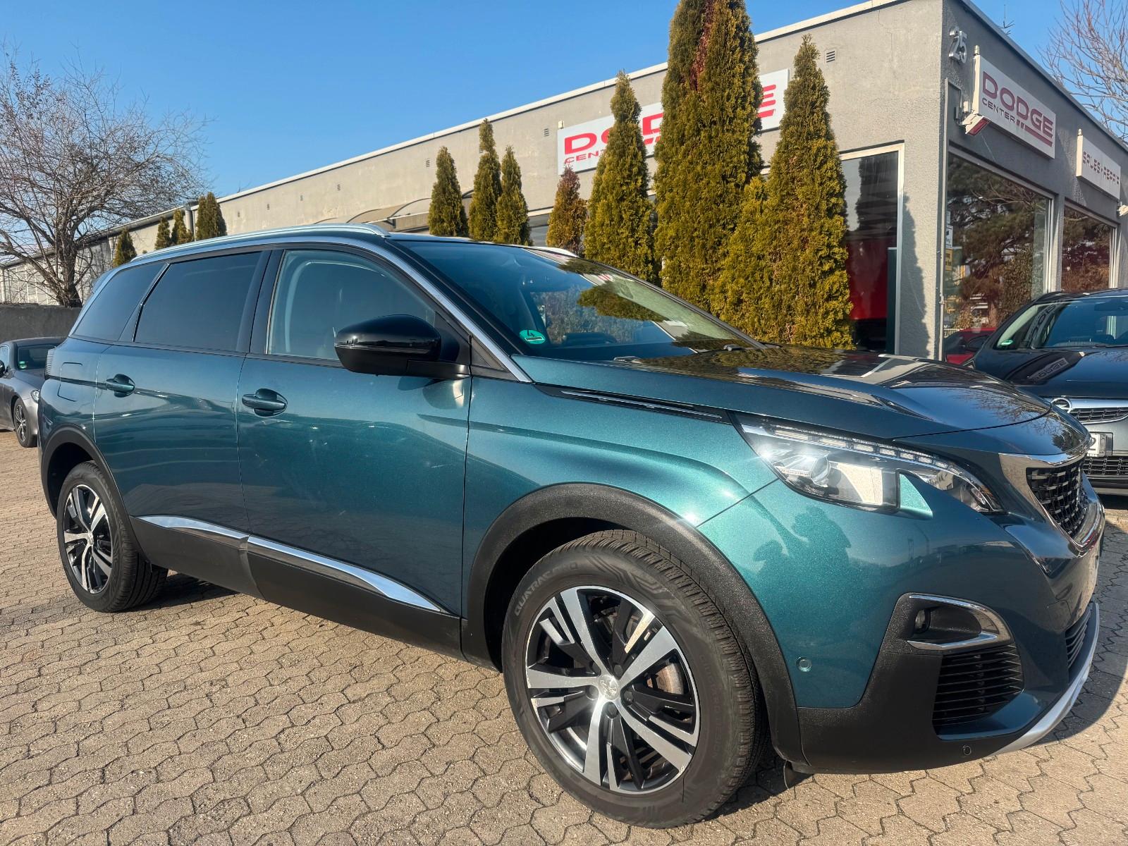 Peugeot 5008  130 Allure SHZ/LED