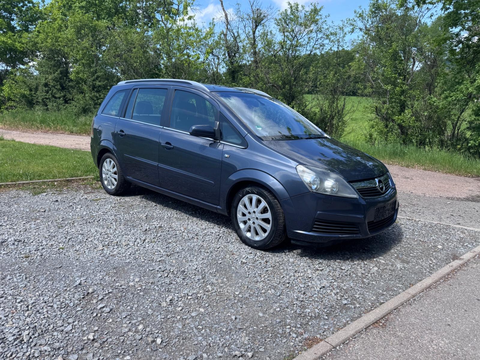 Opel Zafira B 1.8 , neu TÜV  ,Anhängerkupplungen