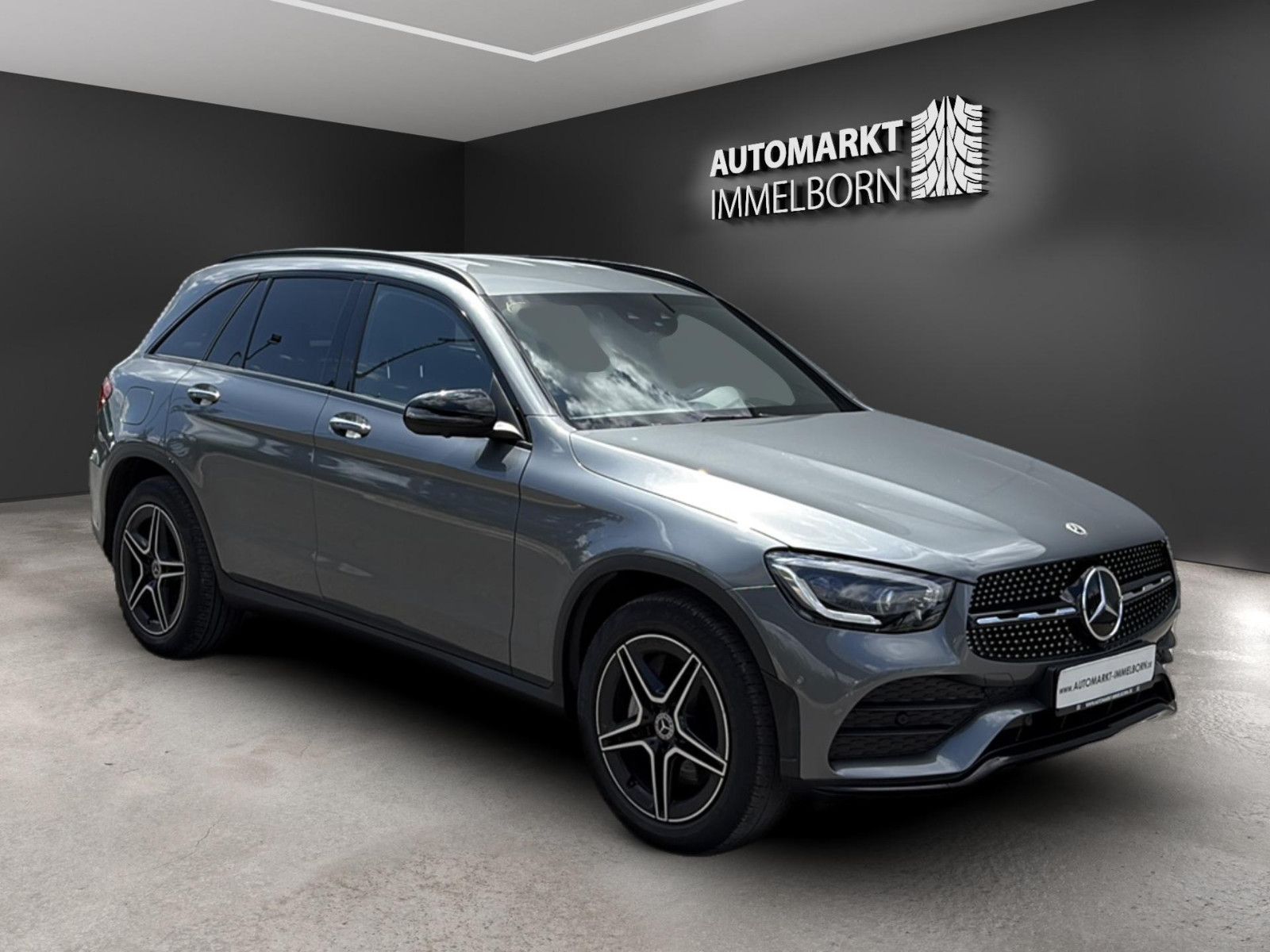 MERCEDES-BENZ GLC 300 d AMG 19*HUD*Distro*360*Lufteder*Mubeam*