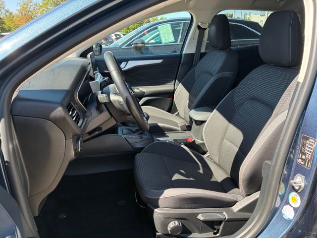 Fahrzeugabbildung Ford Focus Turnier 1,5 EcoB >KAM/NAV/LED/PDC/Sitzheiz