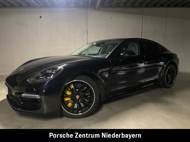 Porsche Panamera Turbo S E-Hybrid | Hinterachslenkung |