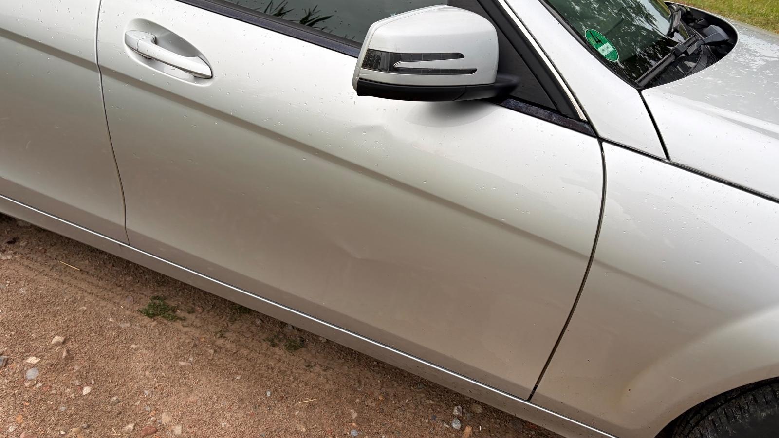 Mercedes-Benz C220 2014 — photo 11