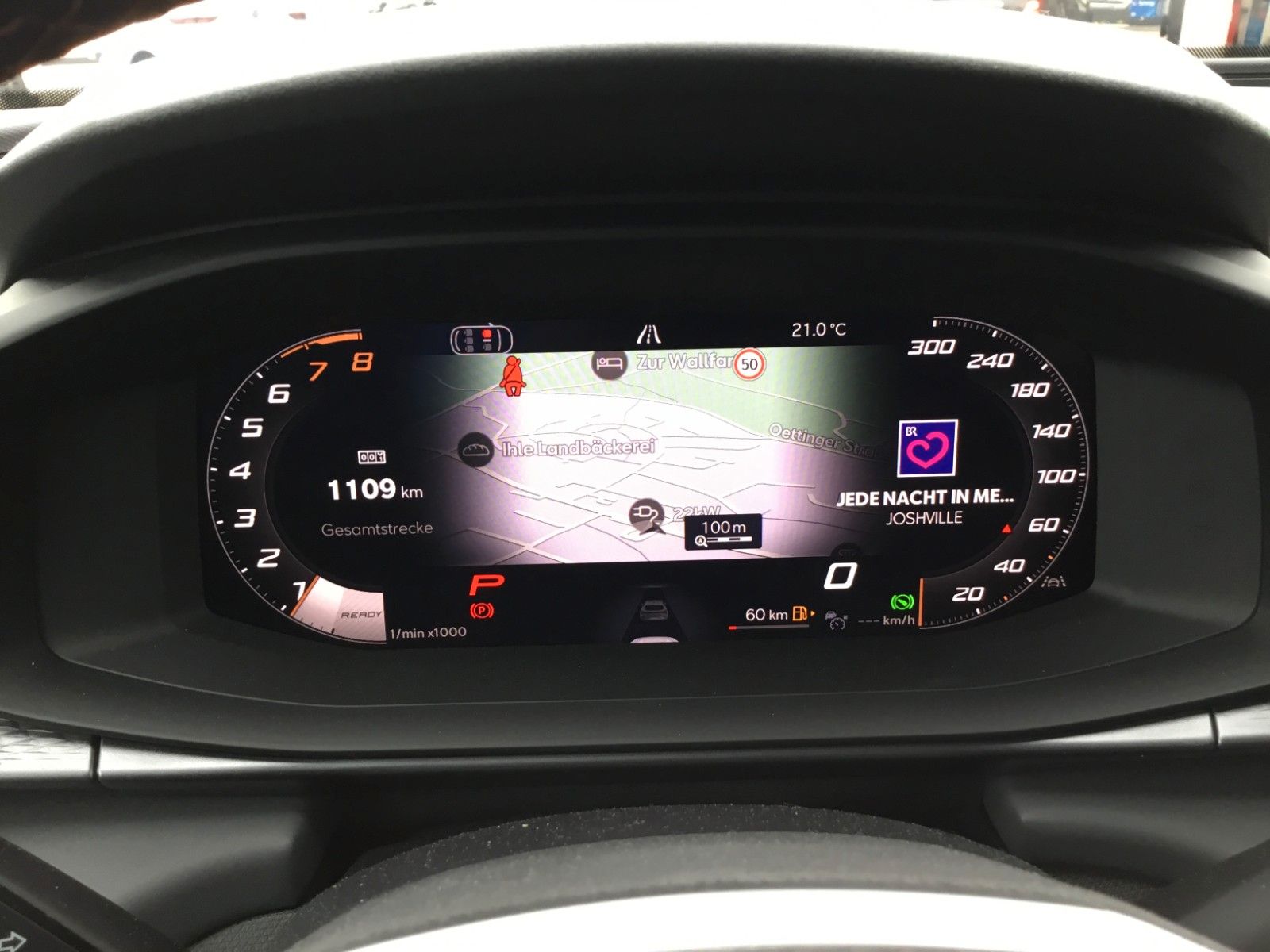 Fahrzeugabbildung CUPRA Terramar 2.0 TSI DSG 4Drive+Matrix+AHK+Pano+360°