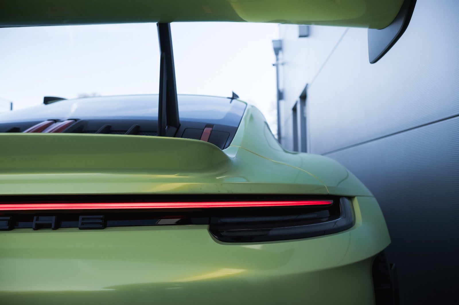 Fahrzeugabbildung Porsche 992/911 GT3 RS-Weissach-Lift-90 Liter-FOLIERT