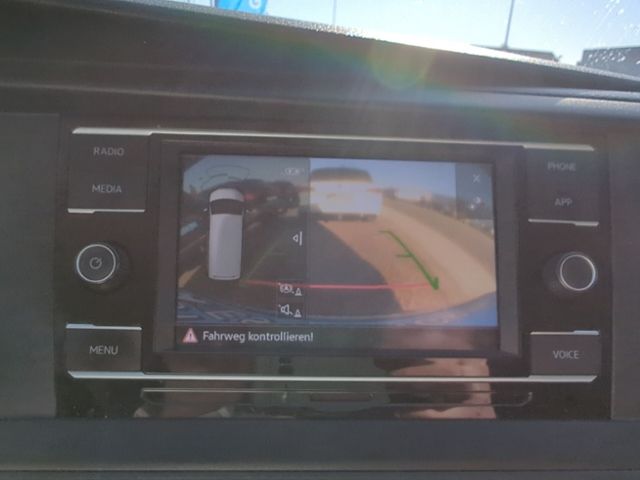 Fahrzeugabbildung Volkswagen T6.1 Multivan 2.0 TDI DSG Family STANDHZG SITZHZ