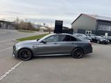 Mercedes-Benz E 63 S AMG 4M+ Perform Keramik Brumester 360° - graue Mercedes-Benz E 63 AMG