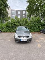 Toyota TOYOTA COROLLA VERSO 2.2 D-4D 7-SİTZER - Toyota Corolla Verso in Hamburg
