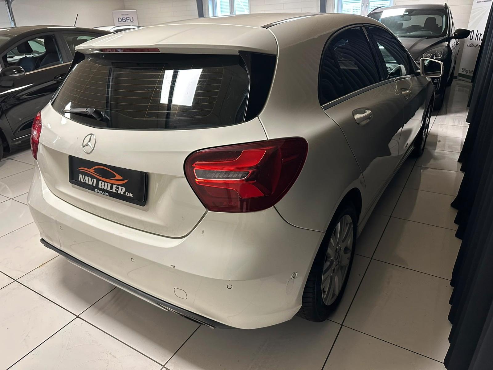 Mercedes-Benz A200 2015 — photo 10
