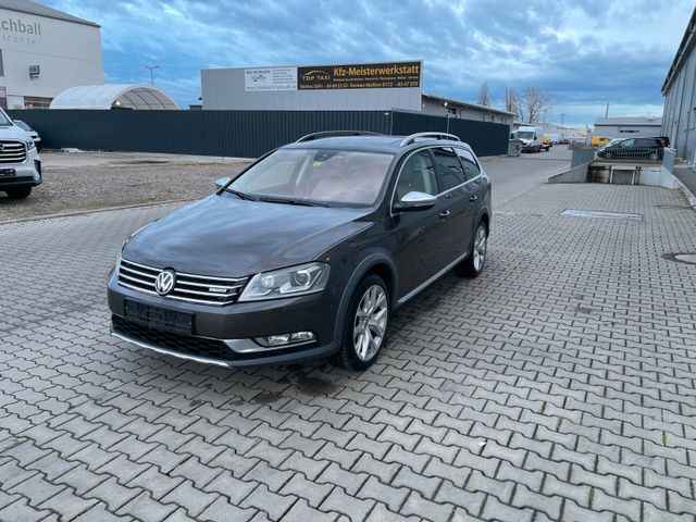 Volkswagen Passat Alltrack BMT 4M Panorama StHeiz. AHK Bi-X