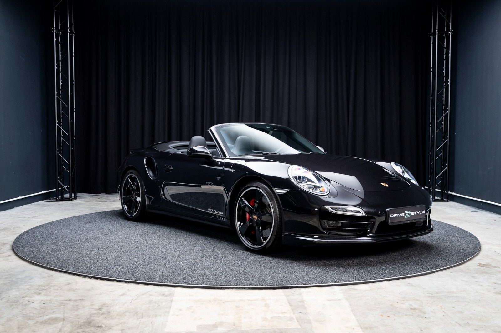 Fahrzeugabbildung Porsche Turbo Cabrio + 2. Hand + Scheckheft + Approved