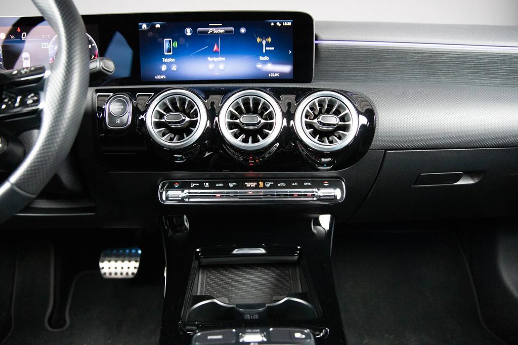 Mercedes-Benz A 35 AMG