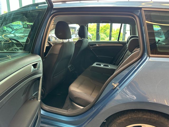 MYAUTOCENTER – Gebraucht- und Jahreswagen mit Werkstattservice in Pfaffenhofen Volkswagen Golf VII Variant Comfortline BlueMotion