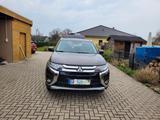 Mitsubishi Outlander 2.2 DI-D Plus ClearTec 4WD Plus - Mitsubishi Outlander Plus mit Diesel-Antrieb