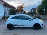 Opel Corsa 1.4 Color Edition Color Edition - Opel Corsa aus 2011: Color Edition
