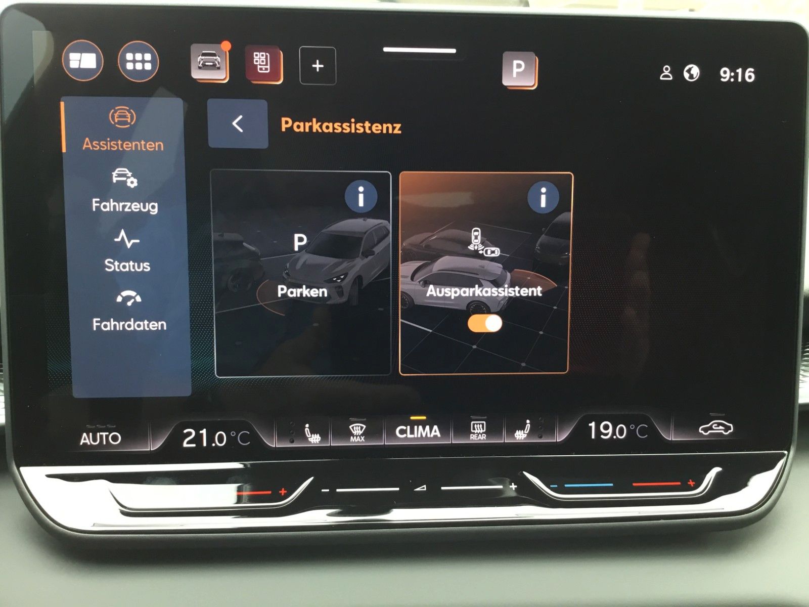 Fahrzeugabbildung CUPRA Terramar 2.0 TSI DSG 4Drive+Matrix+AHK+Pano+360°