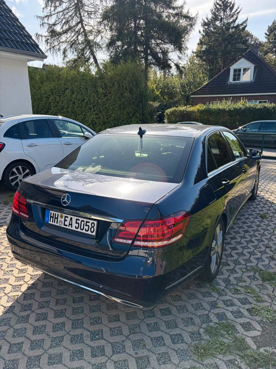 Mercedes-Benz E Klasse E220 BlueTEC AVANTG. Autom. 