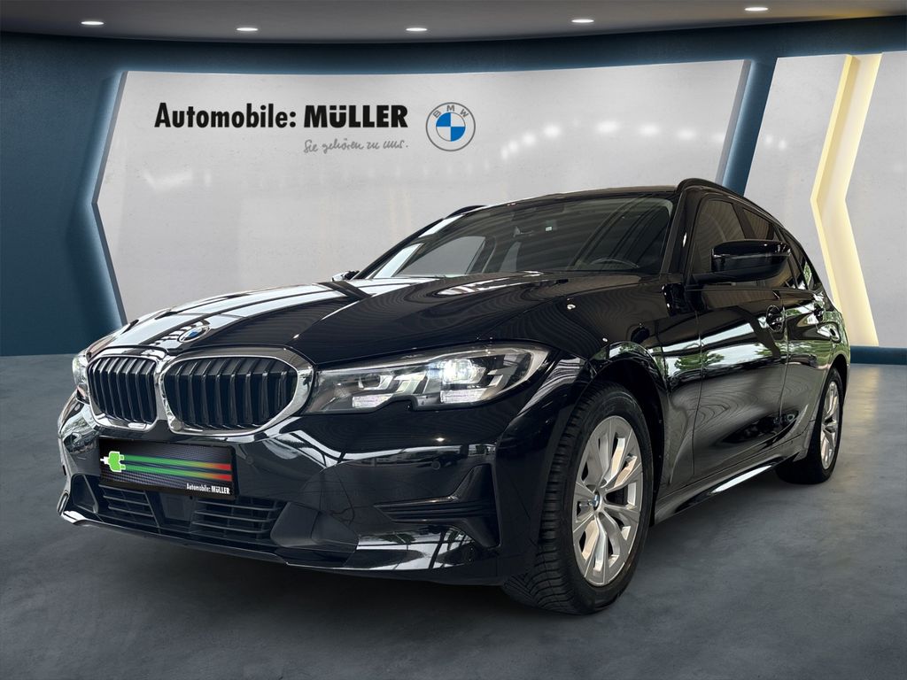 BMW 320 — hlavná fotografia