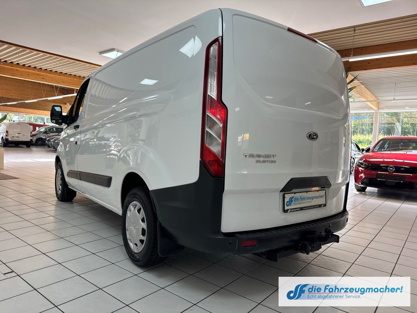 Fahrzeugabbildung Ford Transit Custom Kasten 290 L1 Trend Berganfahra