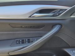 Fahrzeugabbildung 520 d Touring Park-Assistent