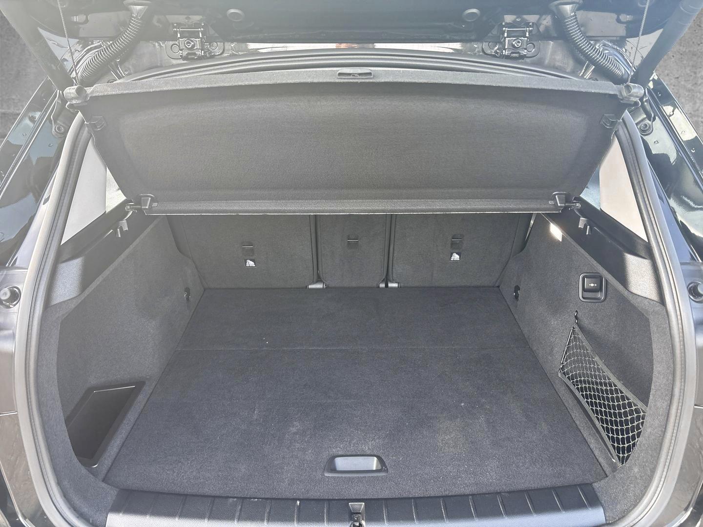 BMW X1 xDrive20i Automatik Advantage LED Navi SHZ