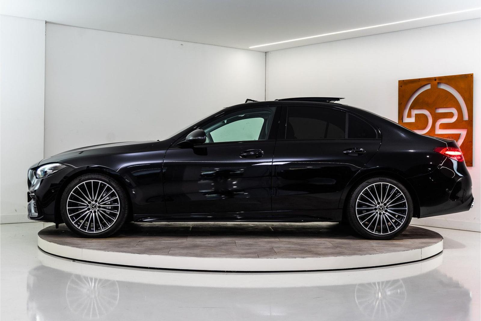 Mercedes-Benz C 200 AMG Premium+ 204PK | Pano | Sfeer | Burmes