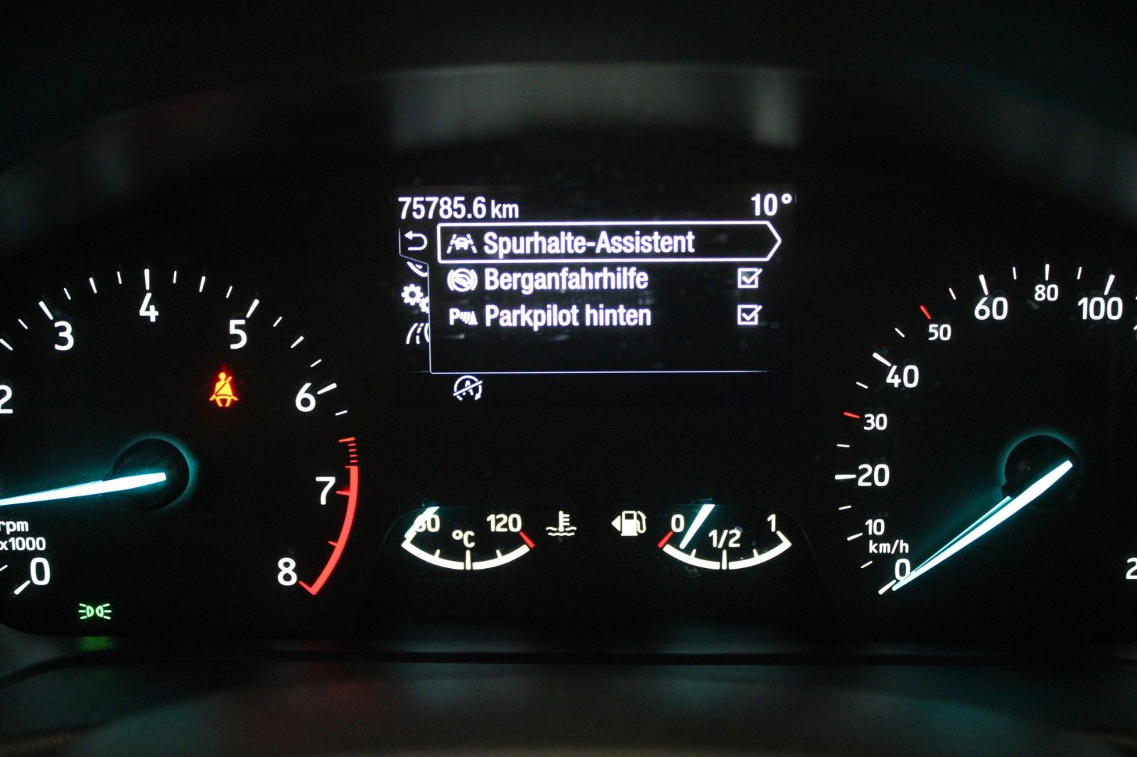 Fahrzeugabbildung Ford Fiesta Trend KLIMA LED WinterPaket PDC 1.Hand