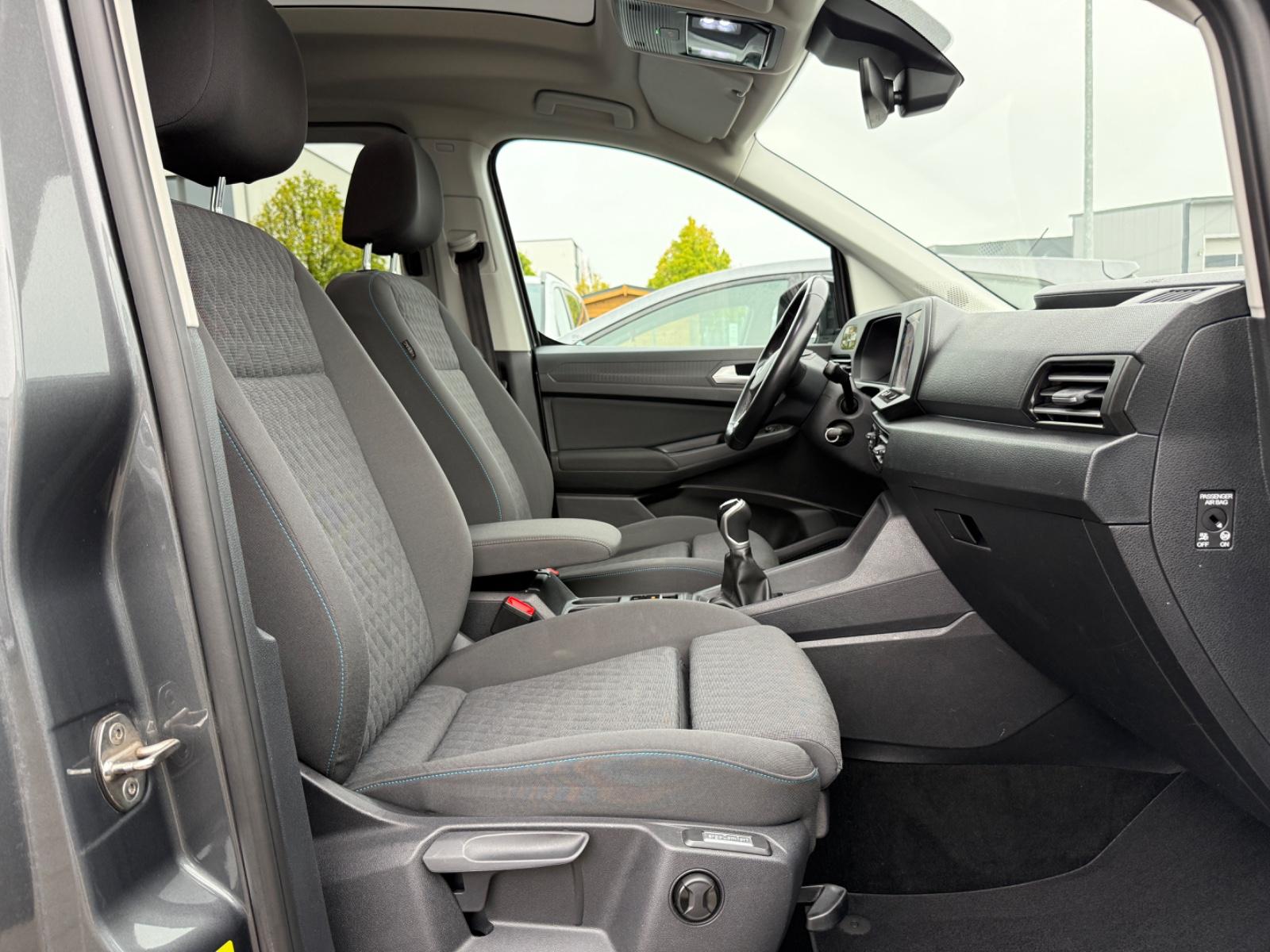 Volkswagen Caddy Maxi Move 7-Sitzer PANO StdHzg. AHK Ergo
