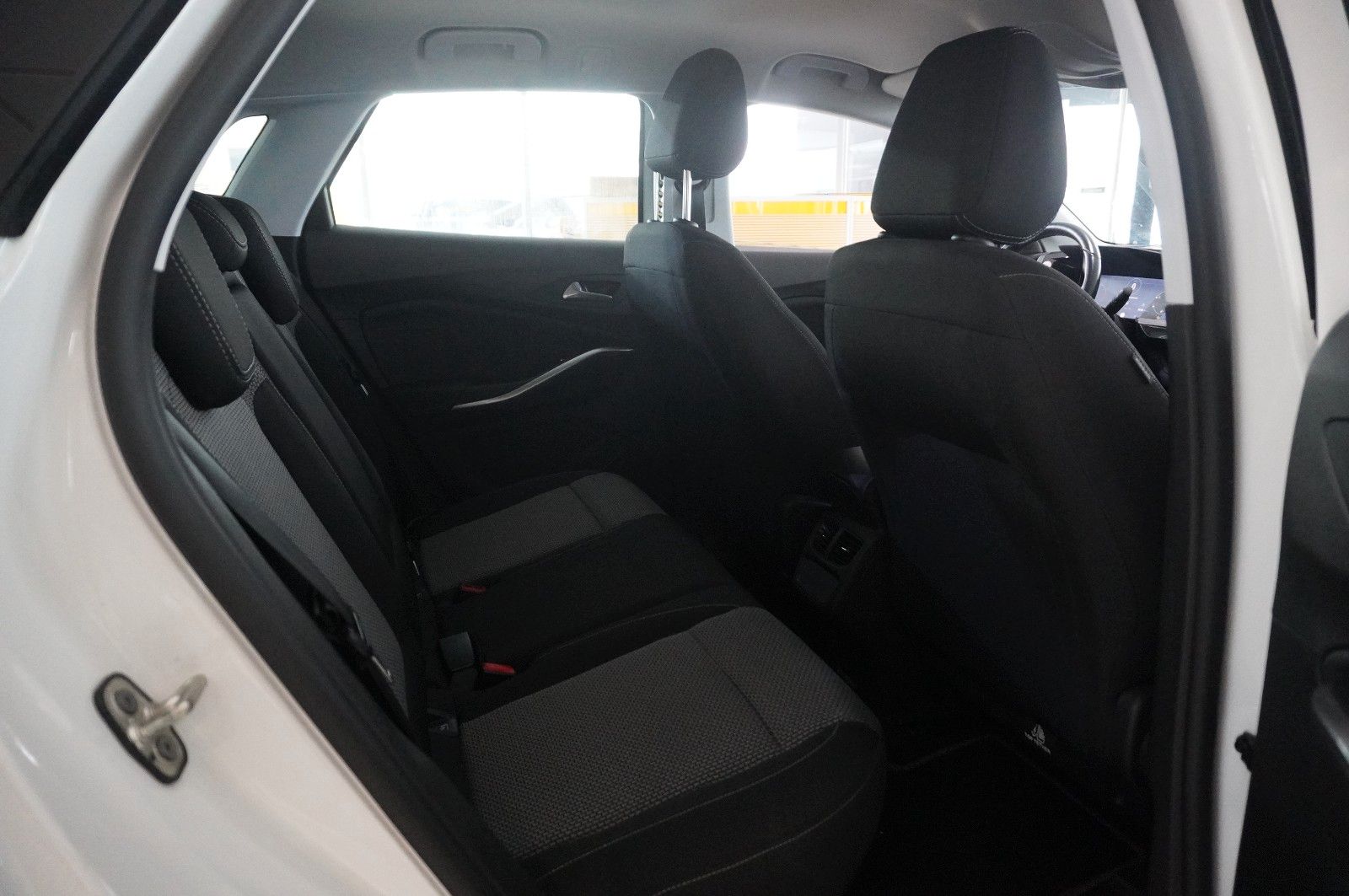 Fahrzeugabbildung Opel Grandland (X) 1.5D BUSINESS NAVI/LED/KAMERA/DAB