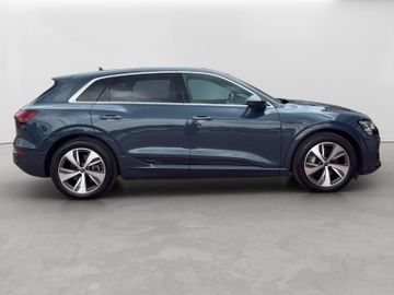 Audi Q8 e-tron - 8