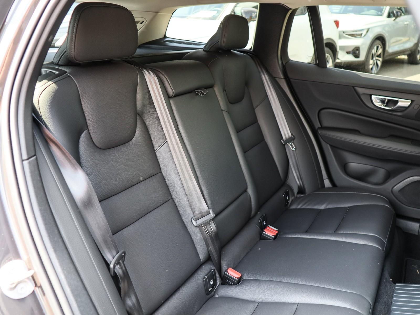 Volvo V60 T6 AWD Plus Bright NP:72.930,-//HK/360°/F-AS