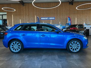 Audi A3 *KEYLESS*PANO*ALCANTARA*ACC*StdHZ*2-ZONEN*AHK