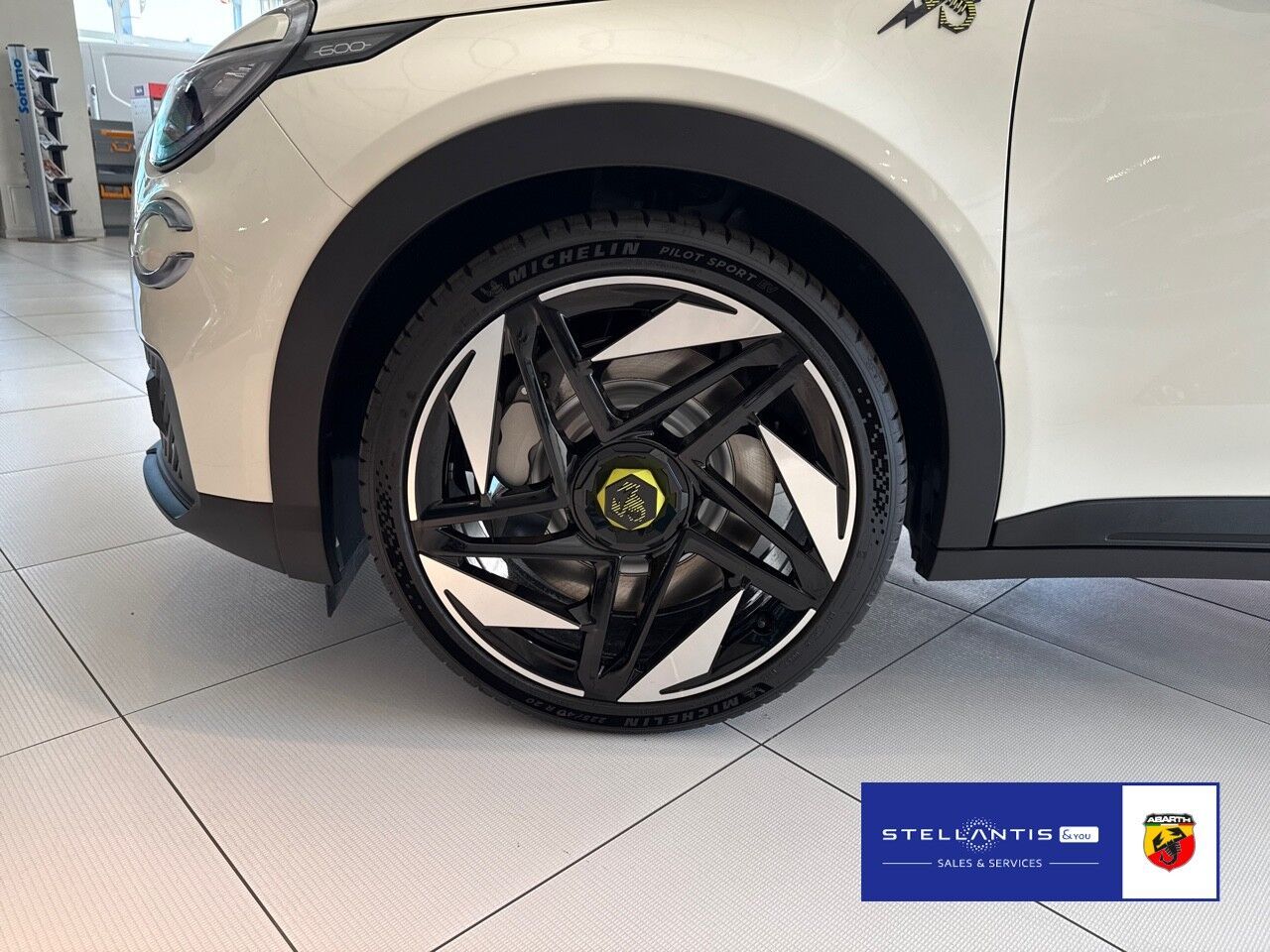 Abarth 600e - Bild 7