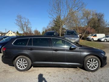 Volkswagen Passat Variant - 8