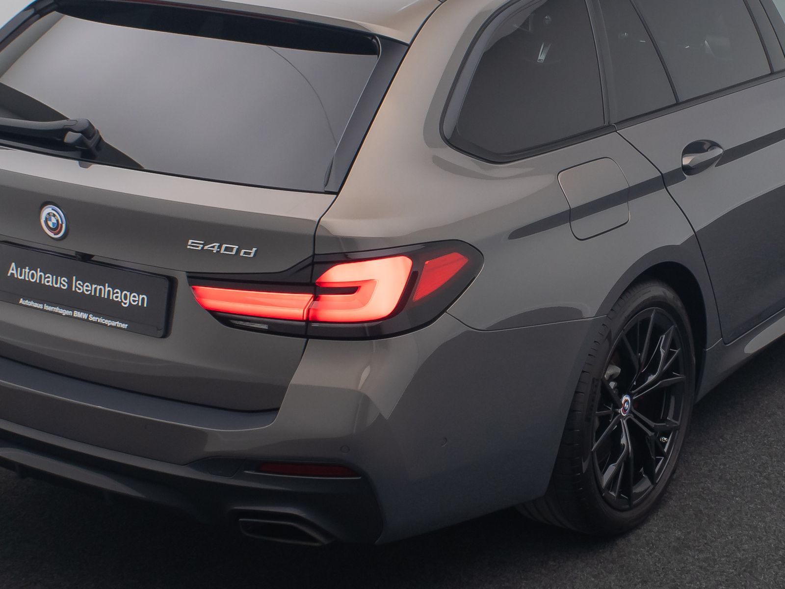 Fahrzeugabbildung BMW 540d xD M Sport Pro Panoram 360°Laser SoftCL HUD