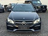 Mercedes-Benz E 63 S AMG T 4-M(KERAMIK/DRIVES/PANO/LOG7/MASSA - gebrauchte Mercedes-Benz E 63 AMG aus dem Jahr 2015