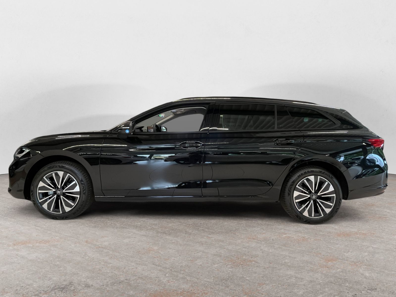 Skoda Superb - Bild 3