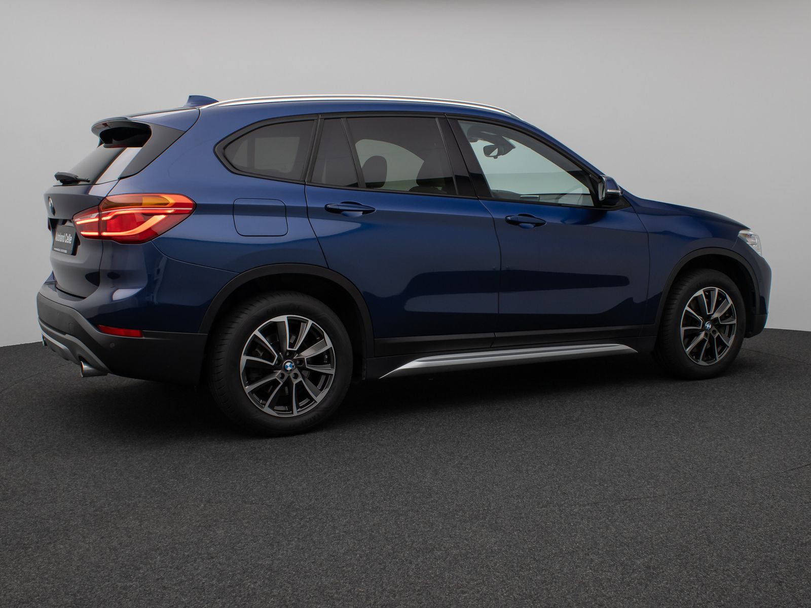 Fahrzeugabbildung BMW X1 sD20i xLine Panorama HUD H/K AHK Leder Voll