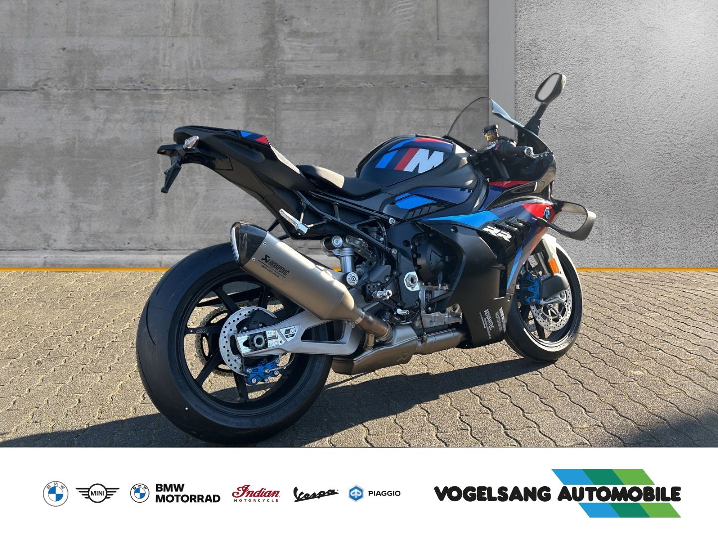 Fahrzeugabbildung BMW M 1000 RR Race-Paket, Dynamik-Paket, Frästeile-P