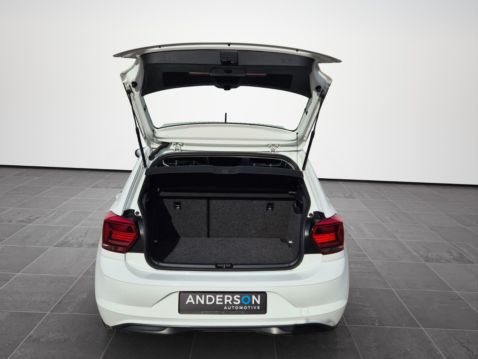 Fahrzeugabbildung Volkswagen POLO 1.6 TDI COMFORT KLIMAAUT ALLWETTER