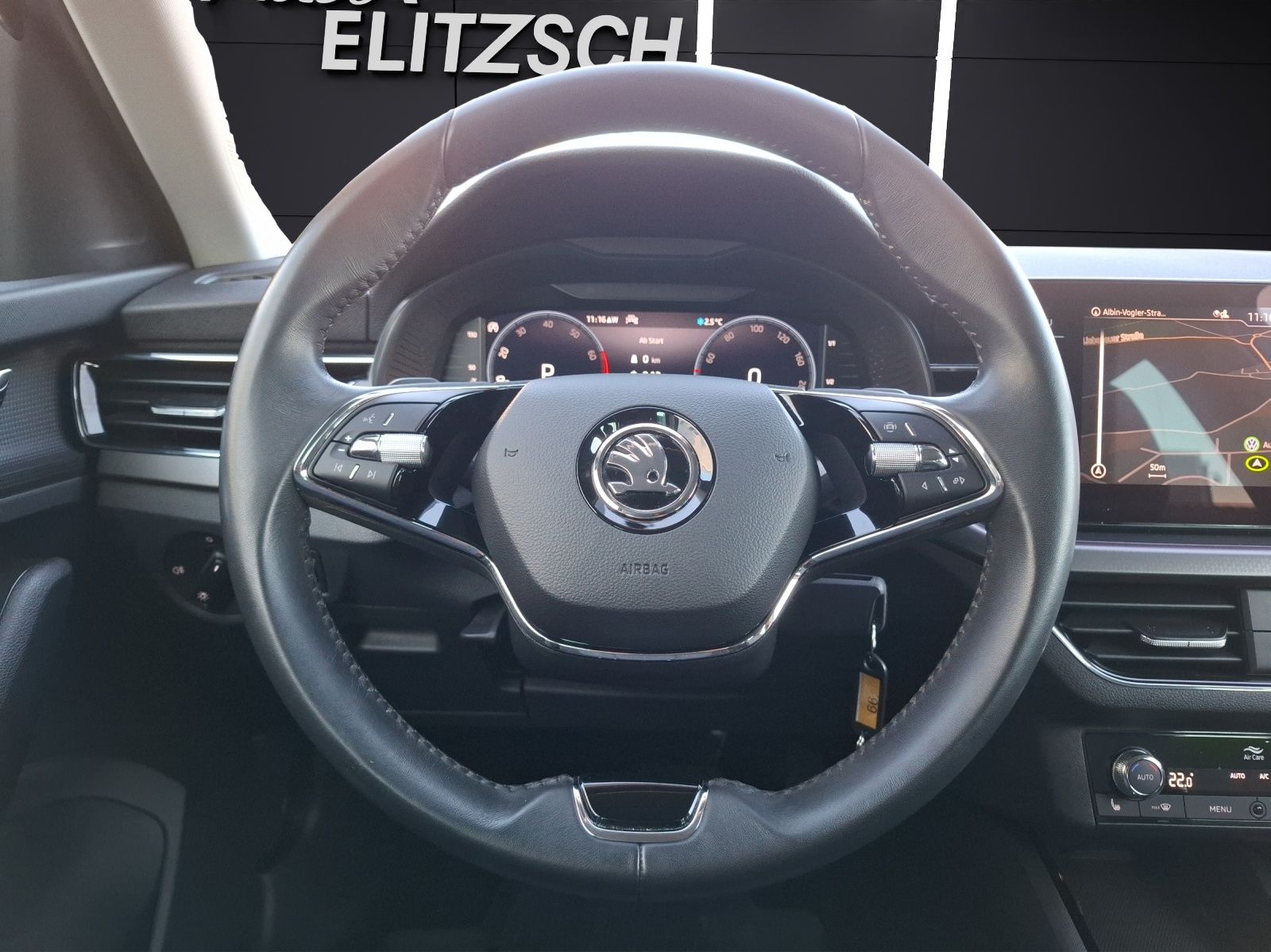 Fahrzeugabbildung SKODA Kamiq TSI Clever DSG LED Navi AID GRA RFK SH