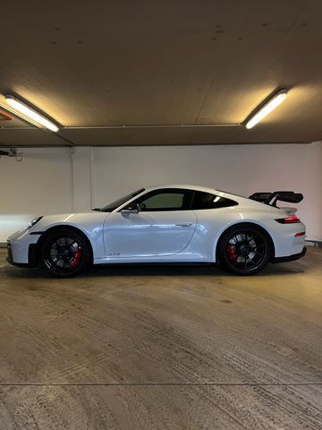 Image of Porsche 992