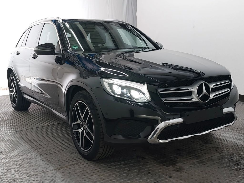 Image of Mercedes-Benz GLC 250