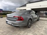 Volvo S90 T8 Twin Engine AWD Geartron. Inscription... - graue Volvo S90