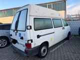 Volkswagen T4 Caravelle 2.5 TDI 75kW lang Rollstuhlrampe 2. - Volkswagen T4 mit Diesel-Antrieb: 2.4