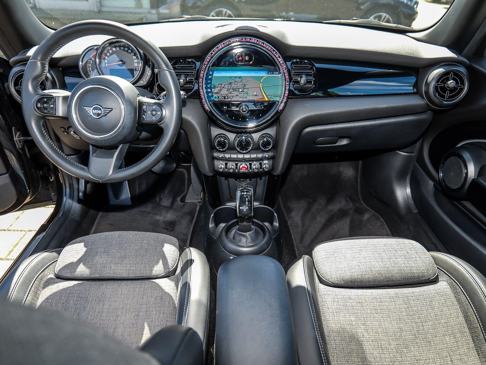 MINI Cooper NAVI LED PDC V+H DAB Parkass. Tempomat