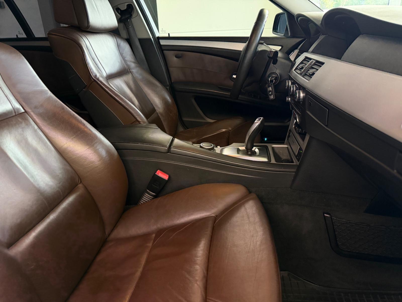 BMW 530i M SPORT 272CH