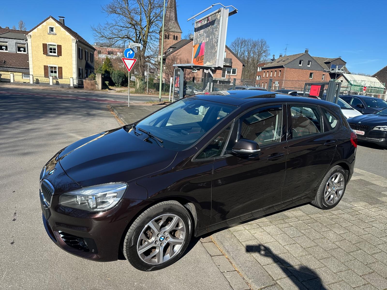 BMW 218d Active Tourer Sport Line/Panorama