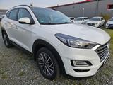 Hyundai TUCSON 1.6 PREMIUM * PANORAMADACH - Hyundai Gebrauchtwagen in Frankfurt