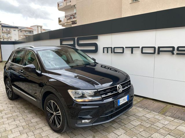 Volkswagen Tiguan 2.0 TDI SCR DSG Business BlueM